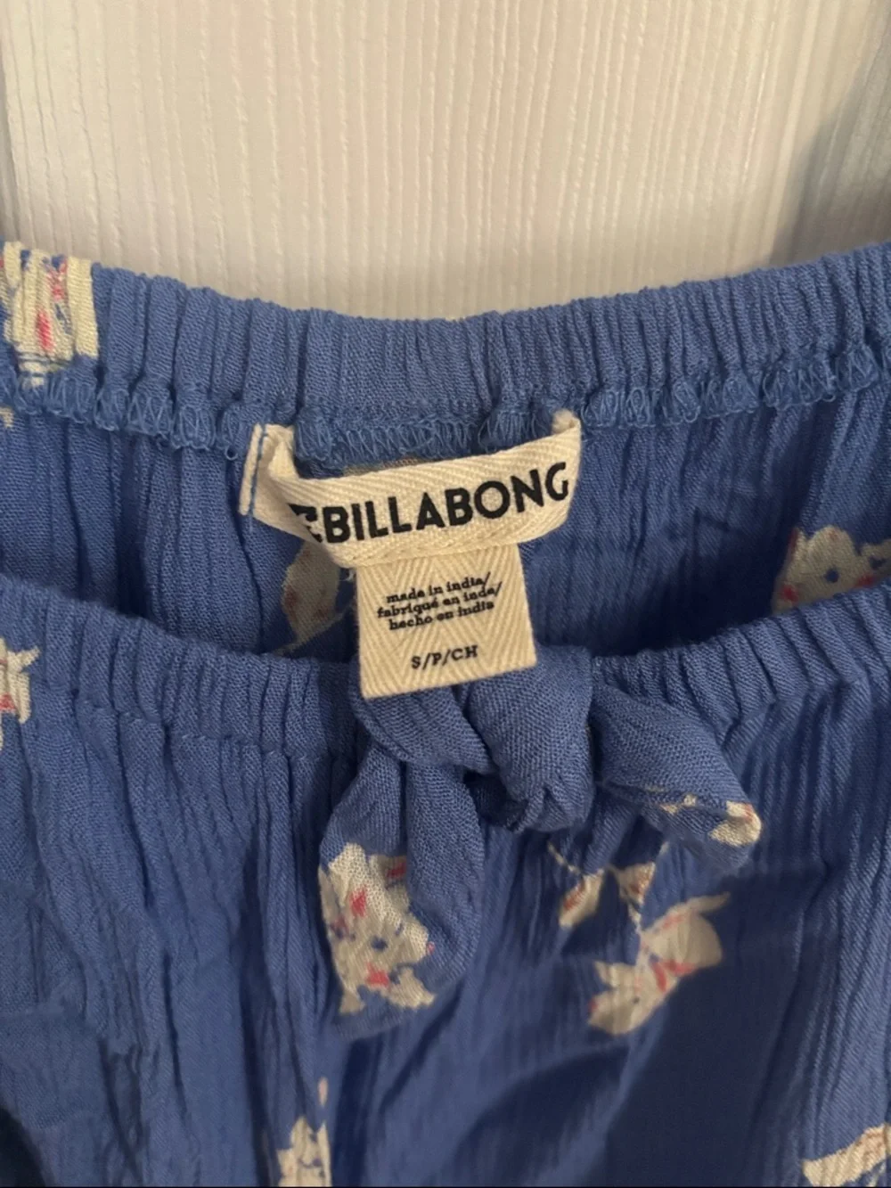 Billabong Blue Floral Off-Shoulder Peasant Top - Picture 3 of 13